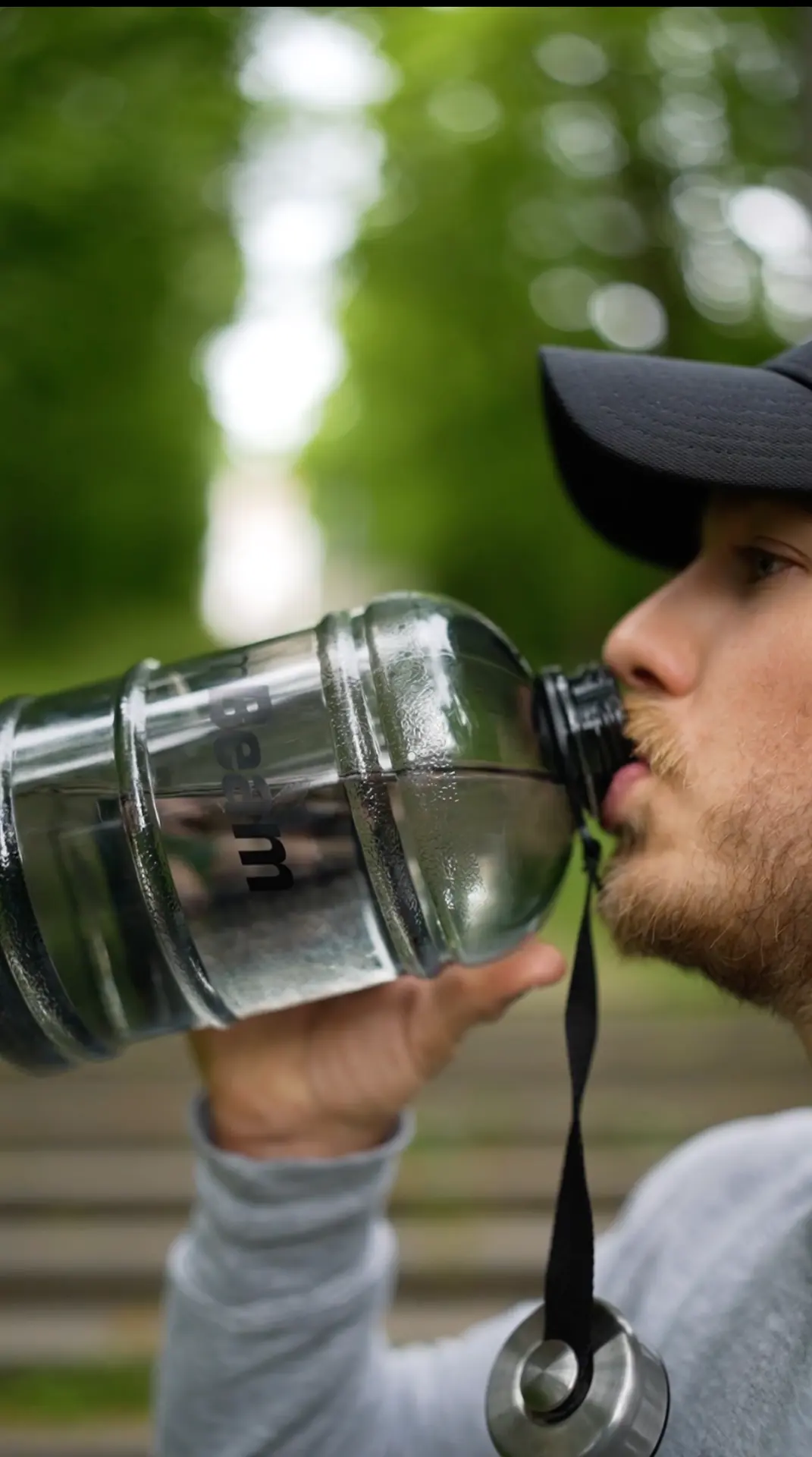 Vertikální produktový záběr ze spolupráce s GymBeam